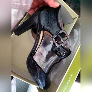 Naturalizer Posh Heels in Patent Black Leather